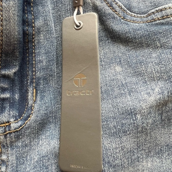 NWT‎ Women's Tractr Crop Straight Fram Hem Size 10/30 (E5) - Picture 5 of 6